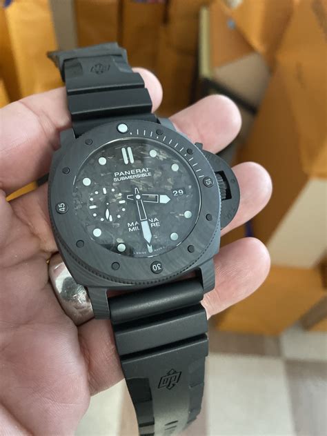 Unboxing: The Panerai PAM979 Submersible Marina Militare